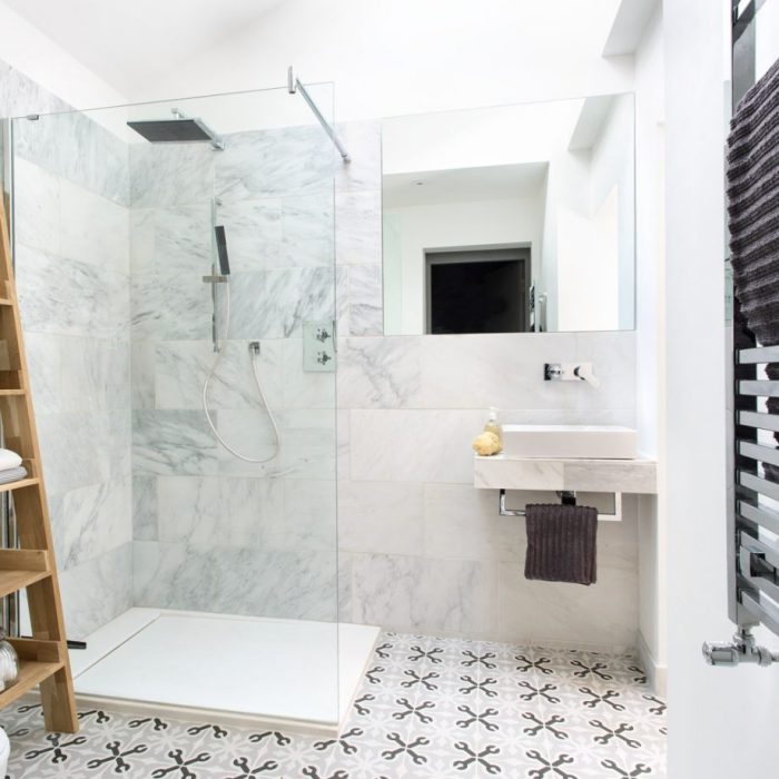 Bathroom design for small spaces